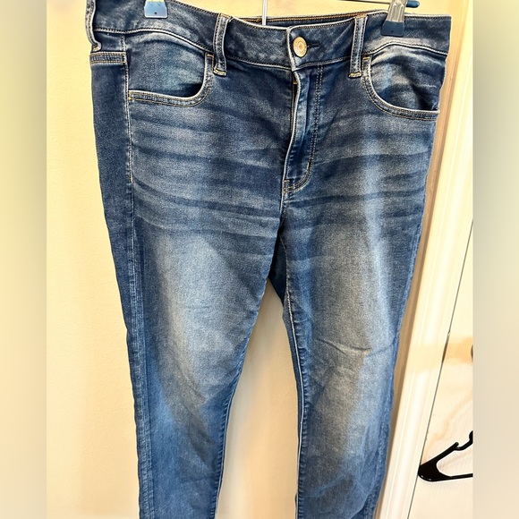 American Eagle jegging. Size 12 short. Used in perfect condition! 💙👖 - Picture 4 of 4